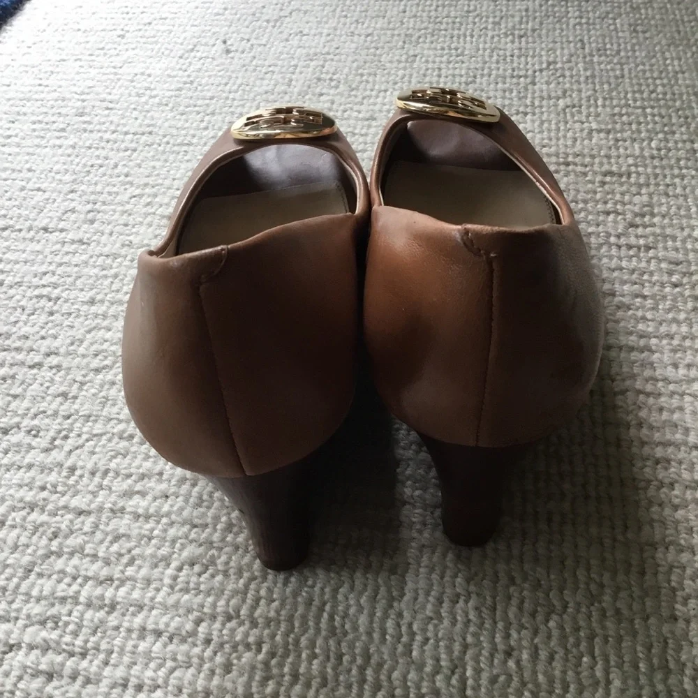 Tory Burch classic tory
